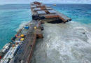 Marée noire à Maurice: le navire MV Wakashio s’est brisé en deux parties