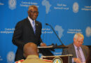 Paix, sécurité et bonne gouvernance en Afrique /  Le Général Lamine Cissé offert en exemple