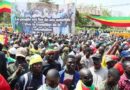 Les Maliens ont manifesté en masse à Bamako et …