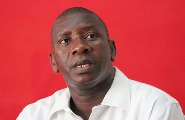 PODCAST – Le Président, un homme cerné !